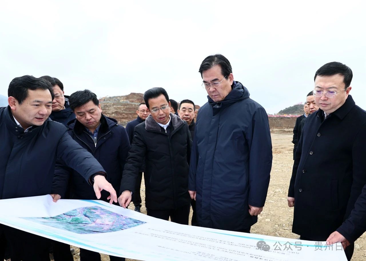李炳军在六盘水市调研时强调 开足马力抓产业抓项目抓招商 全力以赴实现一季度“开门红”